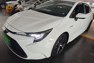 丰田 雷凌 2023款 智能电混双擎 1.8L 领先版