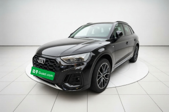 奥迪Q5L 2026款 45周年典藏版 40 TFSI 豪华动感型