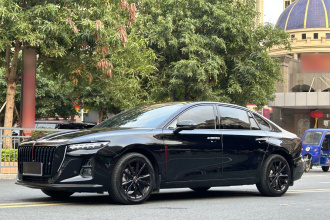 红旗H5 2025款 2.0T 自动玄影版