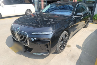 宝马7系 2023款 735Li M运动套装