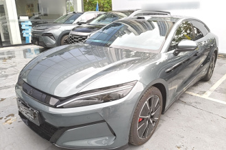 比亚迪 汉L 2025款 DM-i 200KM激光雷达尊享型