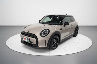 MINI 2023款 1.5T COOPER 艺术家