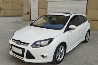 福特 福克斯 2012款 两厢 2.0L 自动豪华运动型