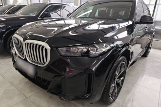 宝马X5 2023款 xDrive 30Li 尊享型M运动曜夜套装