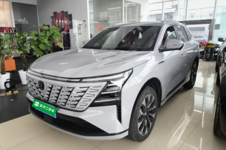 长安CS75 PLUS 2025款 第四代 UItra 2.0T 新蓝鲸 智慧劲擎型