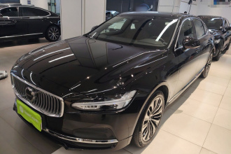 沃尔沃S90 2025款 B5 智逸豪华版