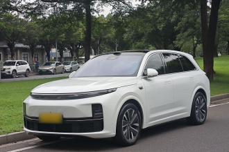 理想汽车 理想L7 2025款 Max 智能焕新版