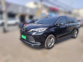 丰田 赛那SIENNA 2024款 2.5L混动 四驱尊贵版