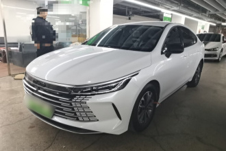 比亚迪 驱逐舰05 2024款 荣耀版 DM-i 55KM 豪华型