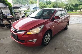 现代 瑞纳 2014款 1.4L 手动智能型GLS
