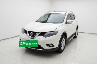 日产 奇骏 2015款 2.0L CVT舒适MAX版 2WD