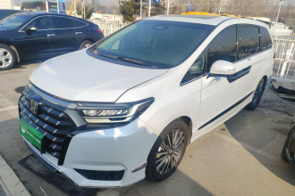 本田 艾力绅 2024款 2.0L e:HEV 豪华版