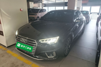奥迪S4 2018款 S4 3.0TFSI