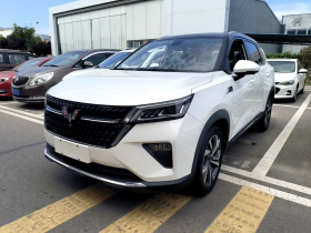 五菱汽车 五菱星辰 2021款 1.5T CVT星曜版