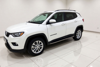 Jeep 指南者 2021款 220T 自动精英版