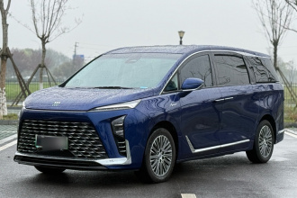 别克GL8新能源 2024款 陆尊 奢享版 6座