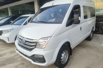 上汽大通MAXUS 新途V80 2024款 傲运通超值版 6AMT 短轴中顶127Ps 5/6座