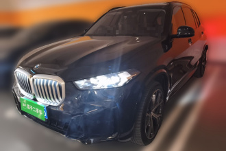 宝马X5 2023款 xDrive 30Li 尊享型M运动曜夜套装