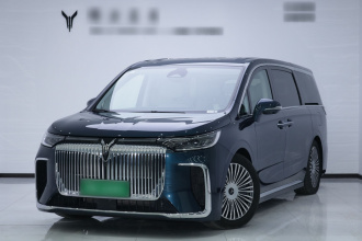 岚图汽车 岚图梦想家 2025款 PHEV 四驱旗舰鲲鹏版