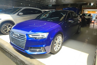 奥迪A4L 2018款 30周年年型 40 TFSI 时尚型