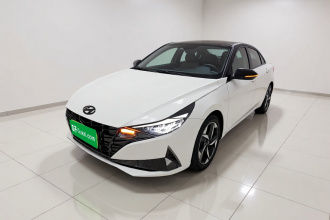 现代 伊兰特 2022款 240TGDi DCT LUX尊贵版