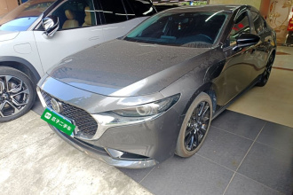 马自达3 昂克赛拉 2022款 2.0L 自动质雅黑曜版
