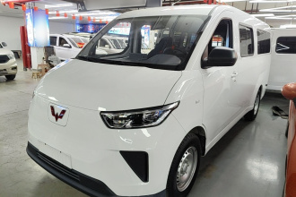 五菱汽车 五菱扬光 2025款 400km 客车版舒适型