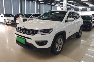 Jeep 指南者 2019款 220T 自动悦享版