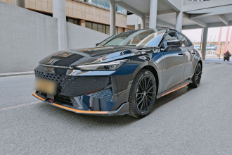 长安UNI-V 2025款 1.5T 500Bar尊贵运动型