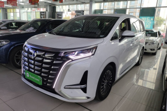 腾势D9 2022款 DM-i 970 四驱尊荣型