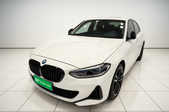 宝马1系 2023款 125i M运动曜夜版