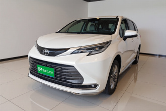 丰田 赛那SIENNA 2024款 2.5L混动 四驱尊贵版