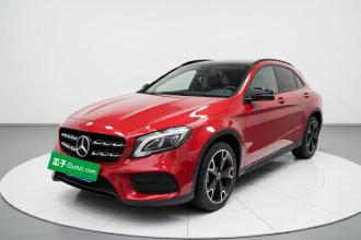 奔驰GLA 2018款 GLA 220 4MATIC 运动型