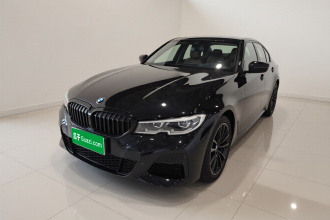 宝马3系 2021款 330i M运动曜夜套装