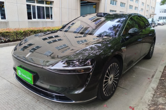 鸿蒙智行 享界S9T 2025款 增程 Ultra长续航版 (192线激光雷达）
