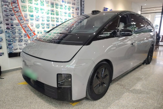 理想汽车 理想MEGA 2024款 Ultra