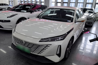 长安 逸动PHEV 2025款 智慧新蓝鲸 145KM 战舰版