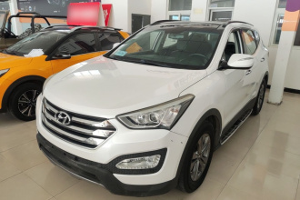 现代 胜达 2015款 2.0T 自动两驱智能型 5座