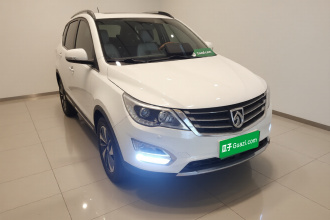 宝骏560 2015款 1.8L 手动豪华型