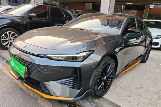 长安UNI-V 2024款 1.5T 尊贵运动型