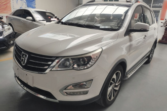 宝骏560 2015款 1.8L 手动豪华型