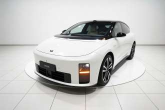 理想汽车 理想i6 2025款 四驱标准版