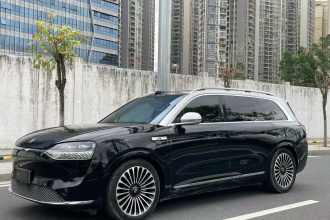 鸿蒙智行 问界M9 2024款 纯电 Ultra版 100kWh 5座版