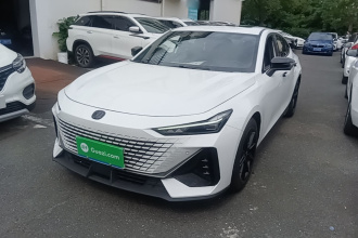 长安UNI-V 2023款 1.5T 尊享型
