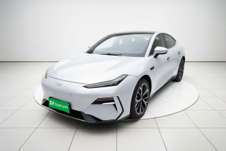 吉利银河 银河E8 2025款 700km 远航智驾版