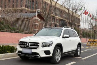 奔驰GLB 2022款 改款二 GLB 200 动感型