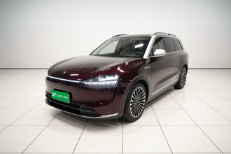 鸿蒙智行 问界M9 2025款 增程 Ultra版 52kWh 6座版 (192线激光雷达）