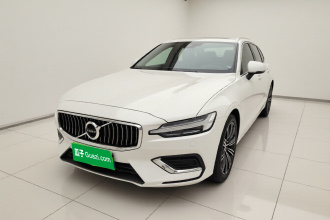 沃尔沃V60 2022款 B5 智远豪华版