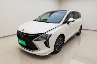 东风风行 风行游艇 2022款 1.5T DCT追风版