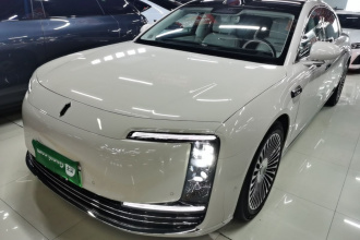 鸿蒙智行 尊界S800 2025款 增程 星辉尊享版 5座 (192线激光雷达）